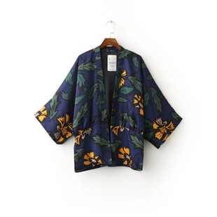 09日式和服复古樱花印花披肩无扣蝙蝠袖开衫宽松外套女2016秋款￥68