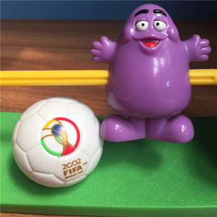 绝版经典玩具 麦当劳2002年世界杯系列玩具之奶昔大哥￥9999    :2