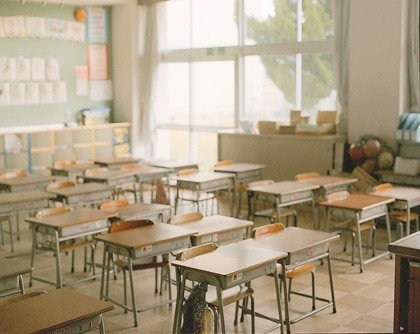 学生时代鞋袜店