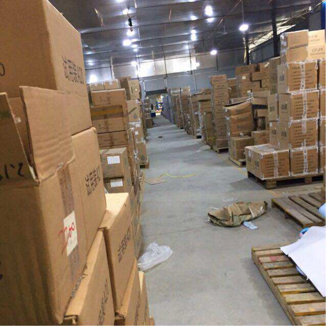 卖护肤品的店