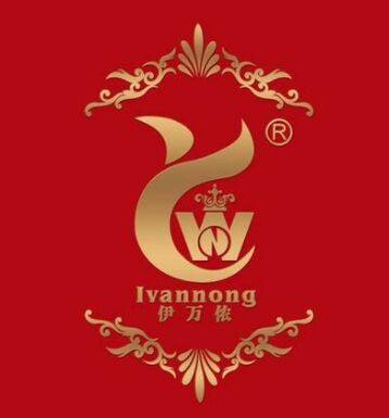 鼎灿服饰店 店铺LOGO