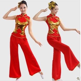 依恋民族演出舞蹈服饰