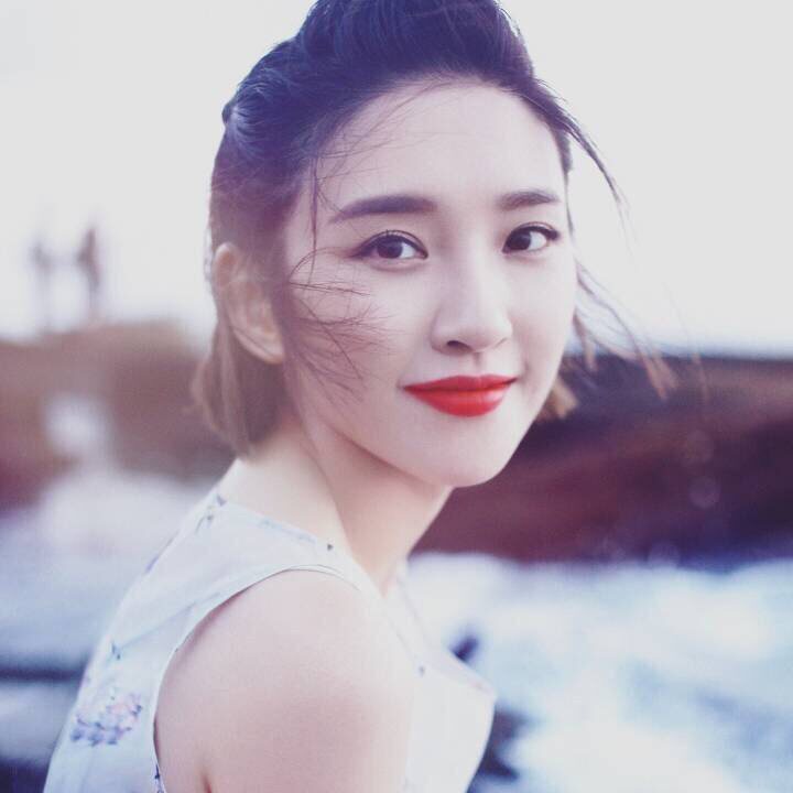 林弯弯潮男潮女服饰
