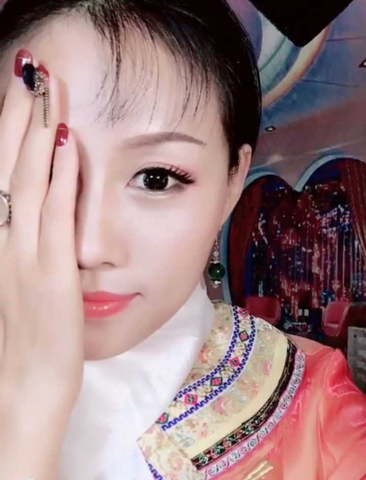 丁兰美妆店