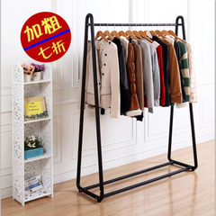 北欧服装展示架工厂店