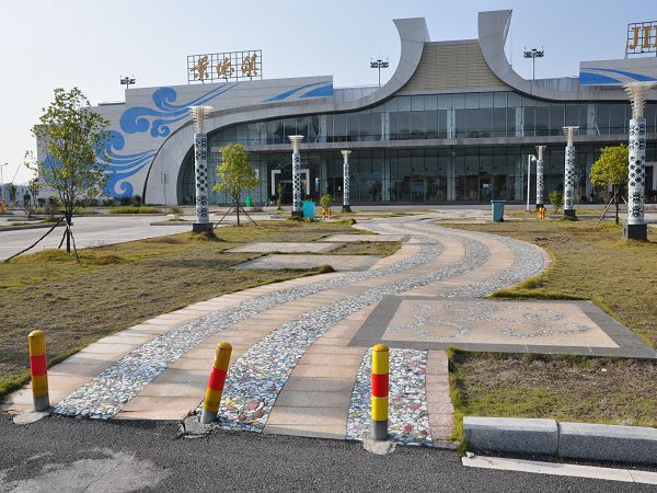 彩色陶瓷碎片 店铺LOGO