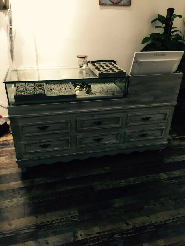 鸿星展柜