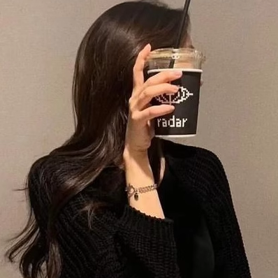 品牌运动女鞋柜