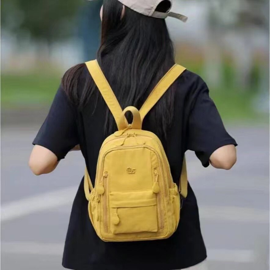 迈遇箱包旗舰店