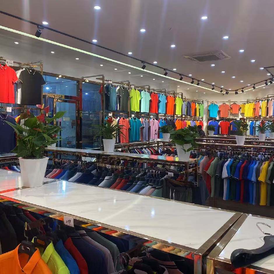 寒雪服饰店