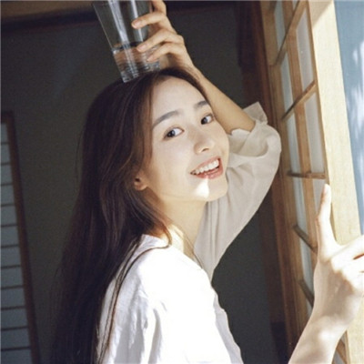 妍诗城选美妆