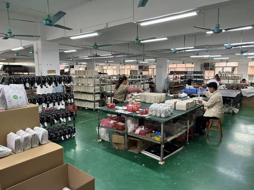 薇妮工厂直销店