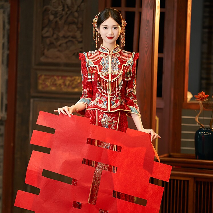 禧语秀禾服