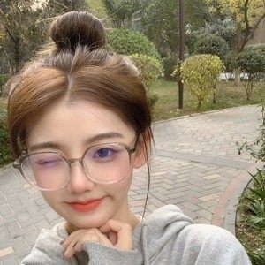 女朋友彩妆店1