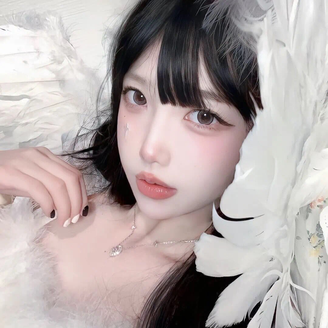 朵伊美甲美学