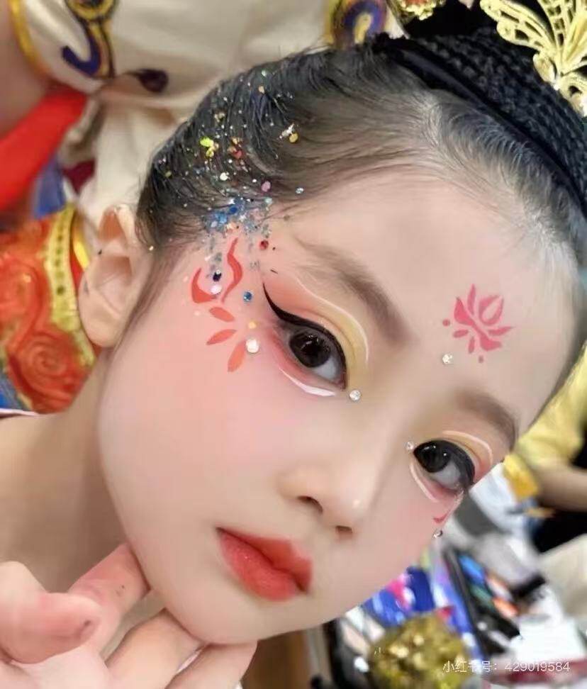 儿童彩妆严选店 店铺LOGO