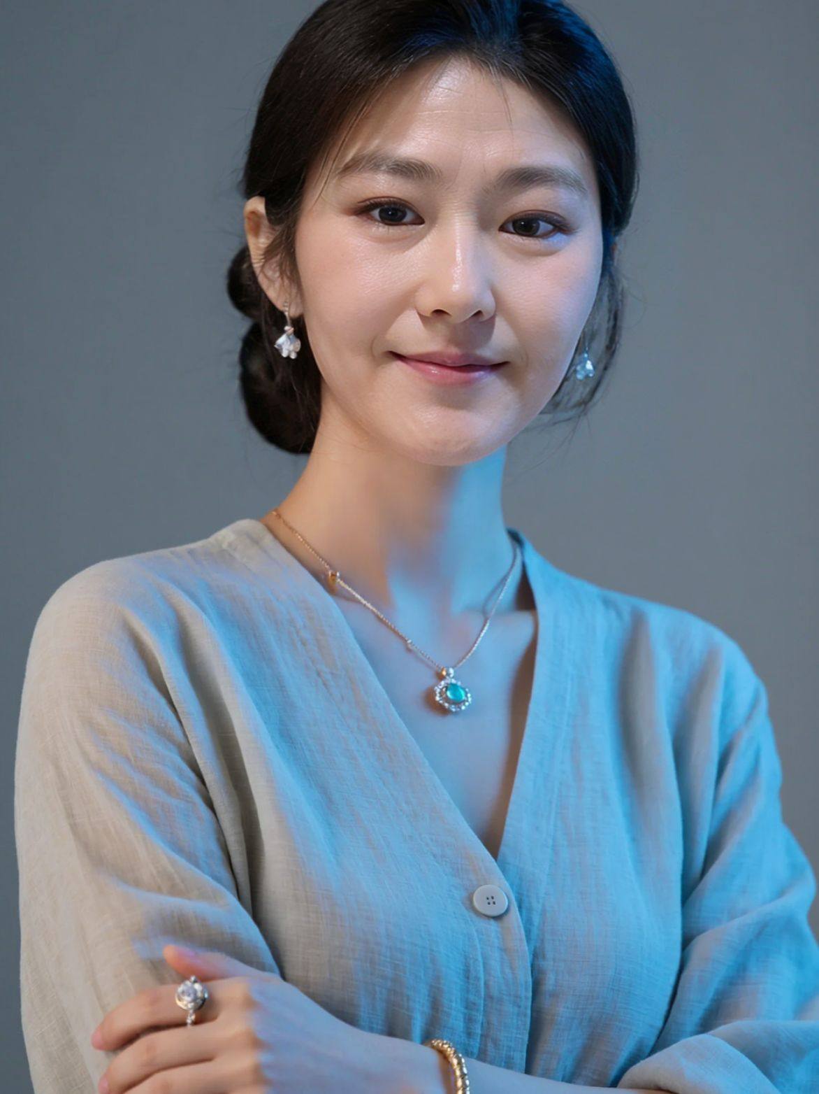 荣达表演服饰