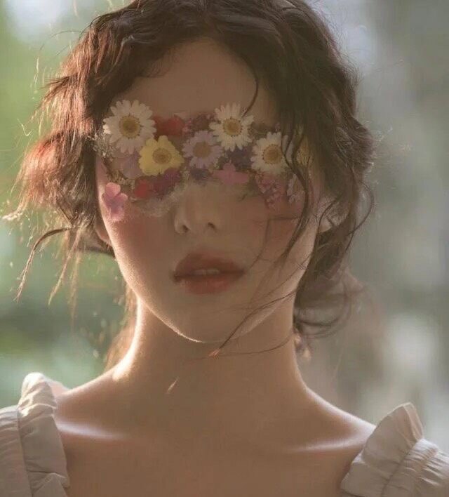 爱臭美的二表姐