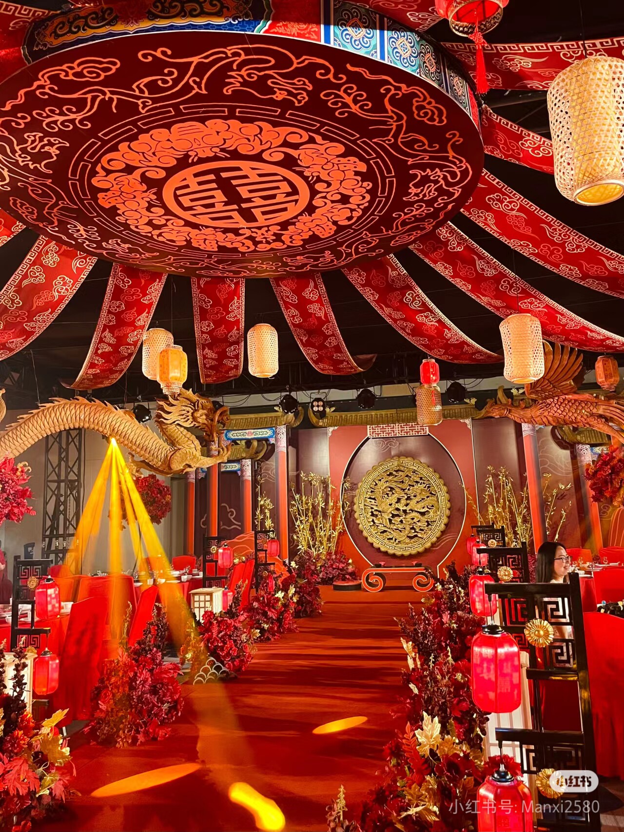 伊缘婚庆道具