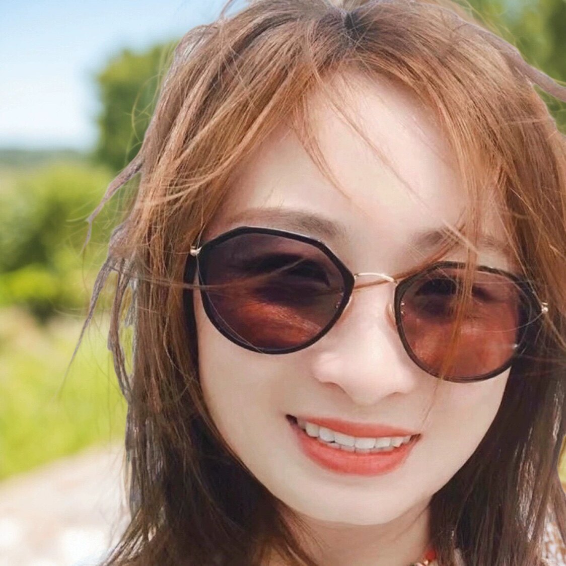 昕蓉皮肤管理 老人头染发 柯兰丝黛护肤