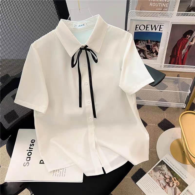 花初服装配饰