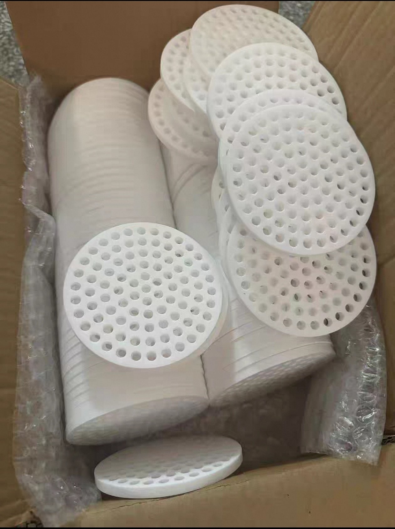 致诚绝缘塑胶材料