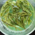 老何的茶 店铺LOGO