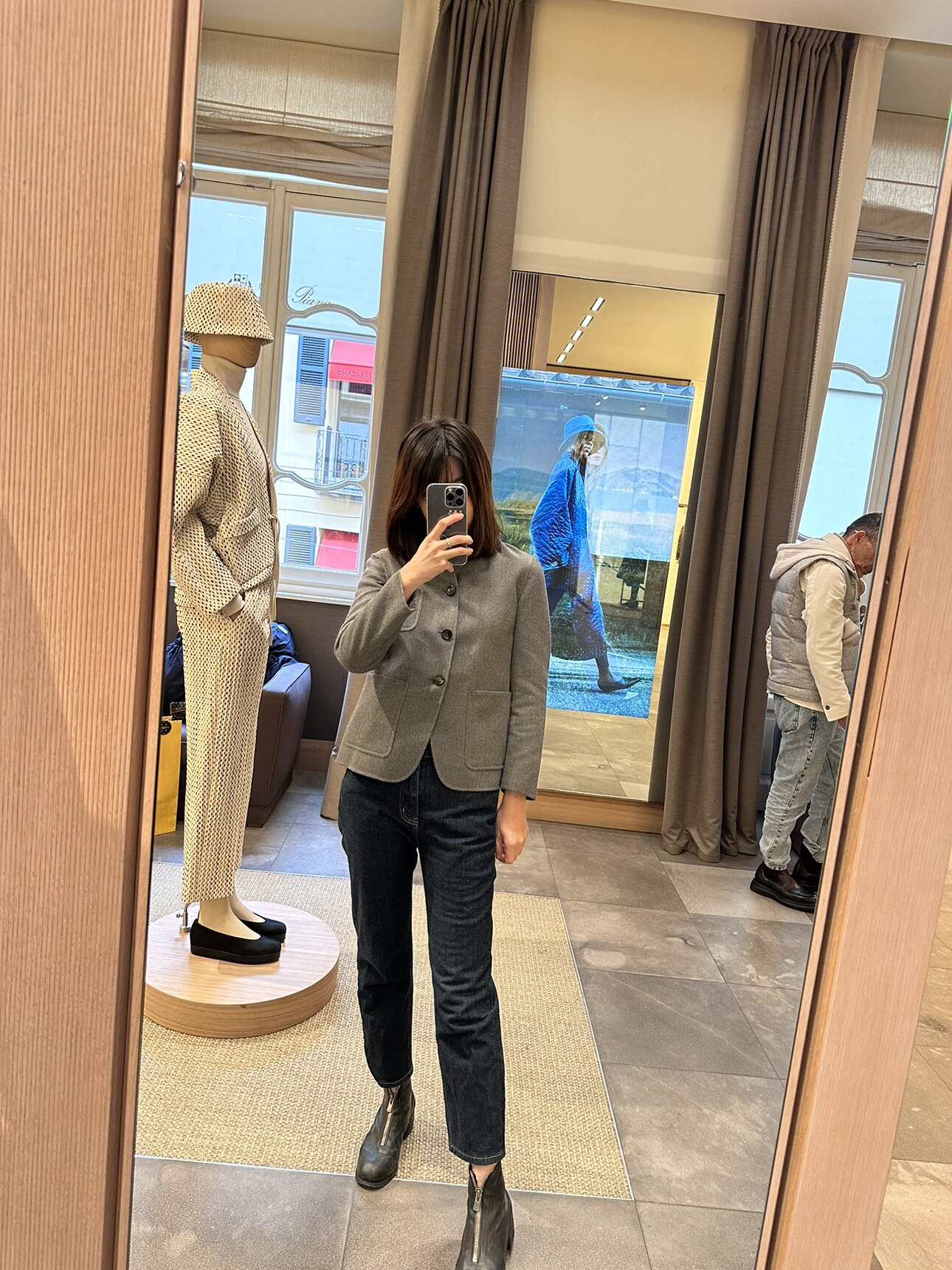 carla在意大利