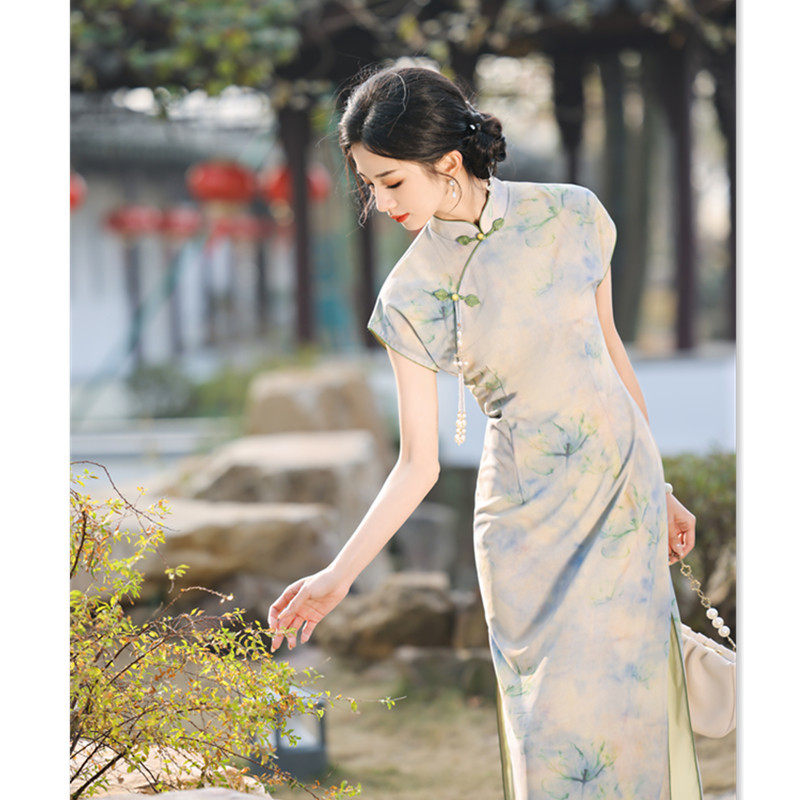 江南女装服饰店