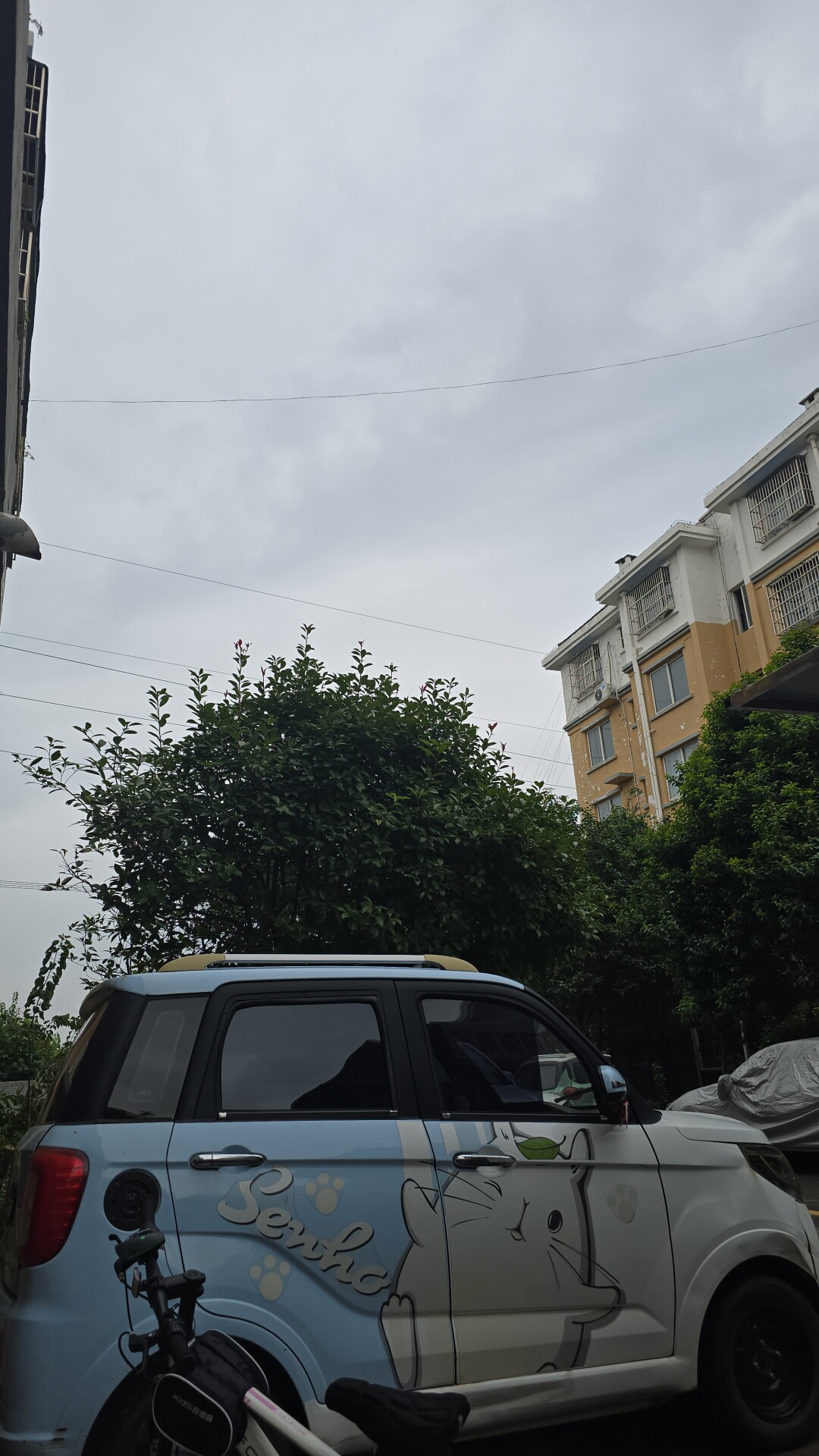 鸿发梯配