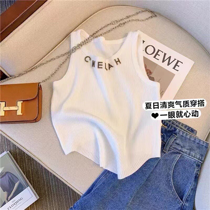 陈小姐的  衣橱