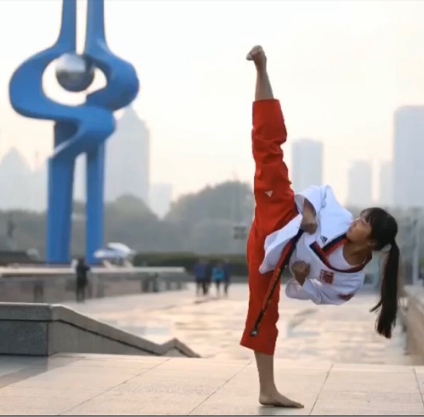 黑带俱乐部Black Belt Club