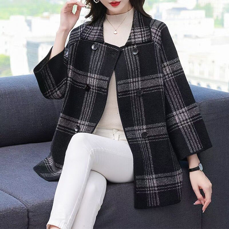 衣轩轻奢服饰