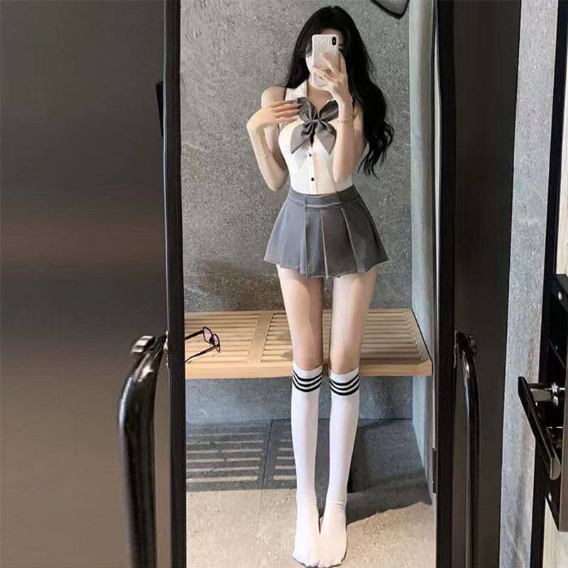 时尚彩妆折扣店