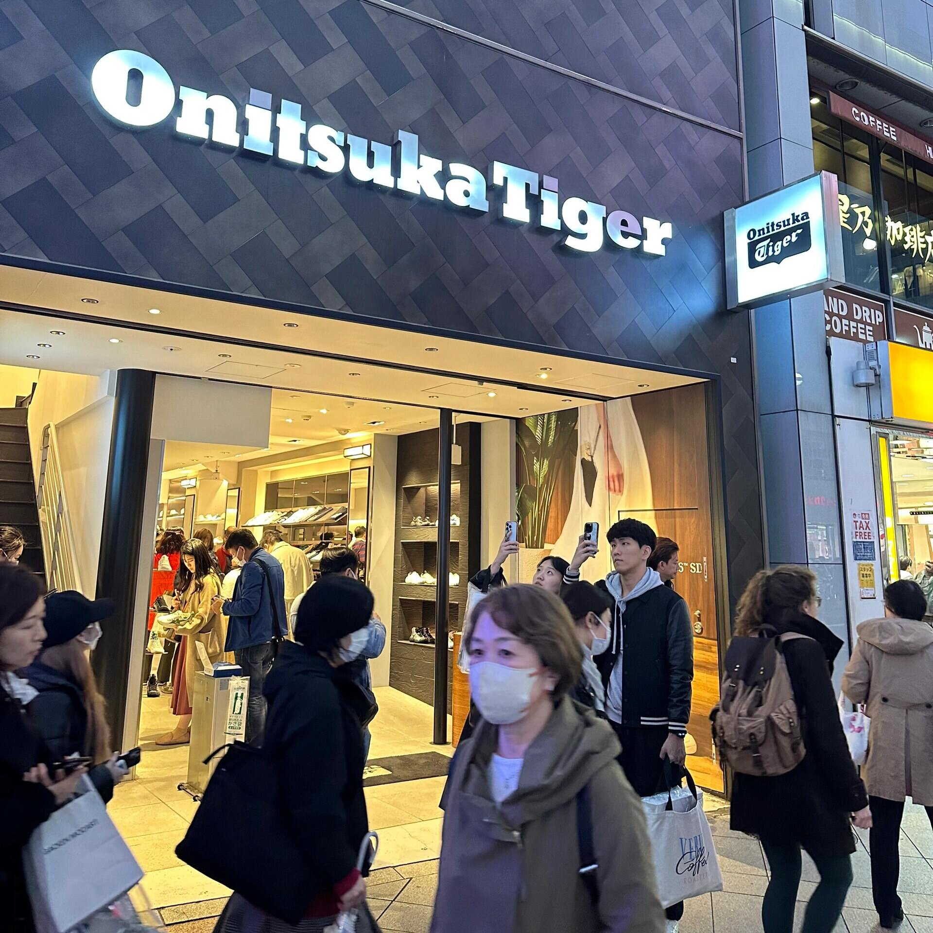 girls时代海外箱包购 店铺LOGO