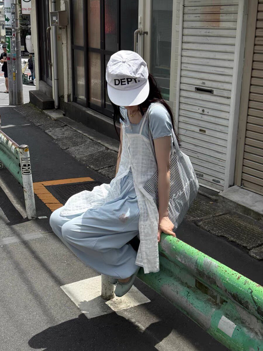 岚莓精品店